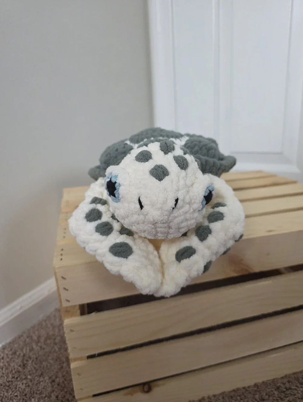 Plush Crochet Turtle Pet Toy - White and Gray